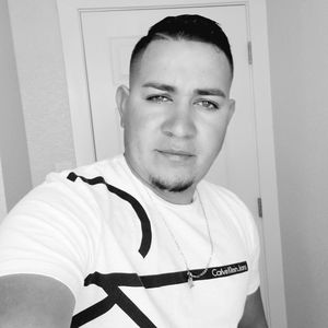 Meet your Posher, Juan ariel